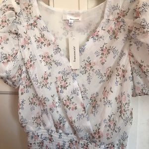 Flower blouse size Large brand new